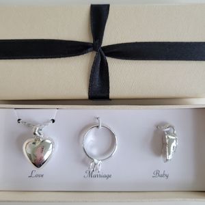 Avon | Joy of Life Charm Gift Set